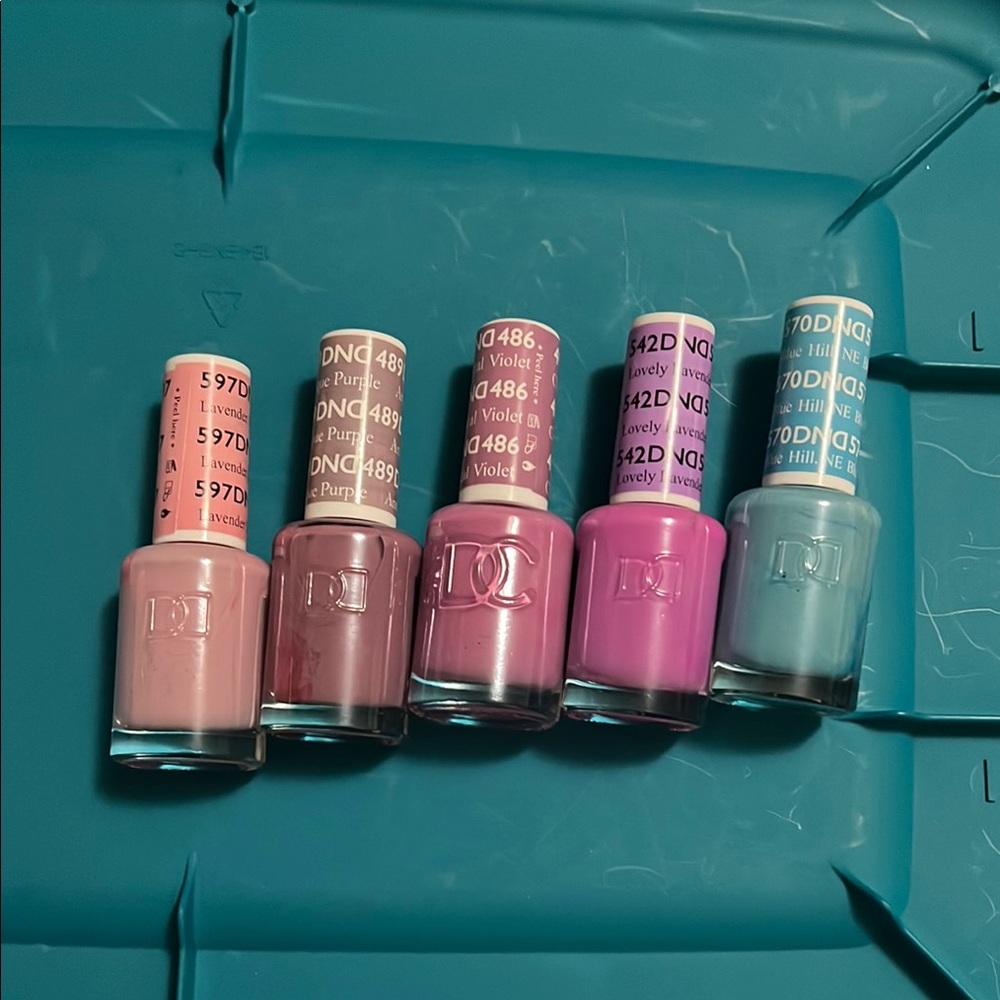DND Nail Polish Set